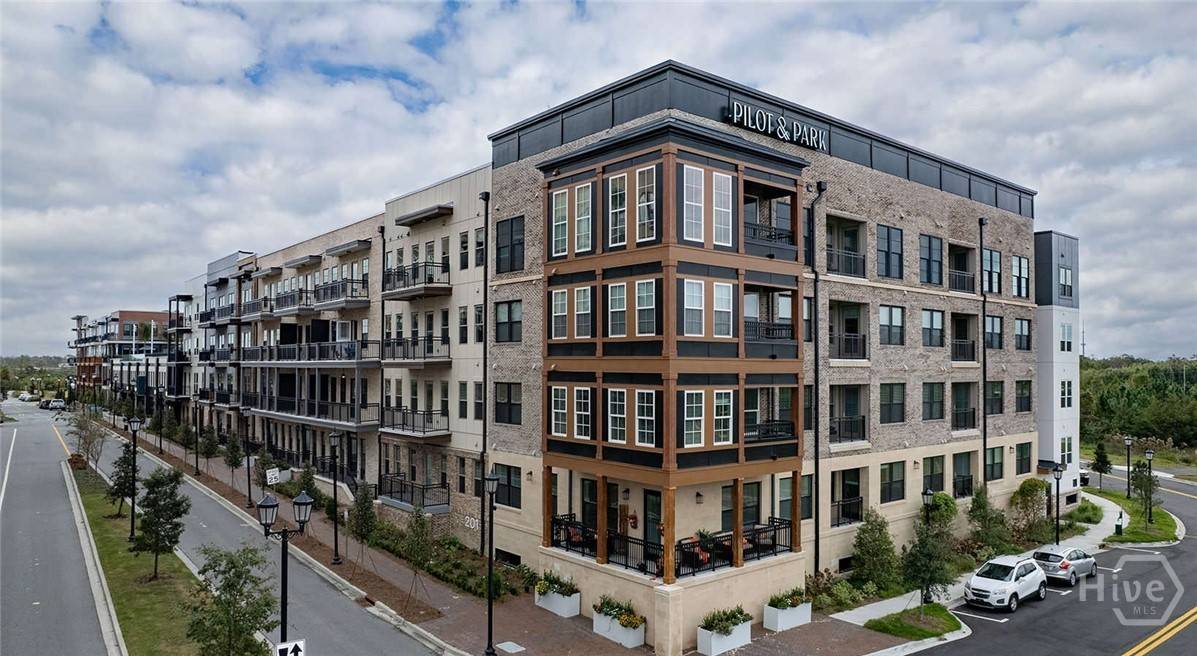 201 Pilot ST #E2-A, Savannah, GA 31401 — photo 1 of 30