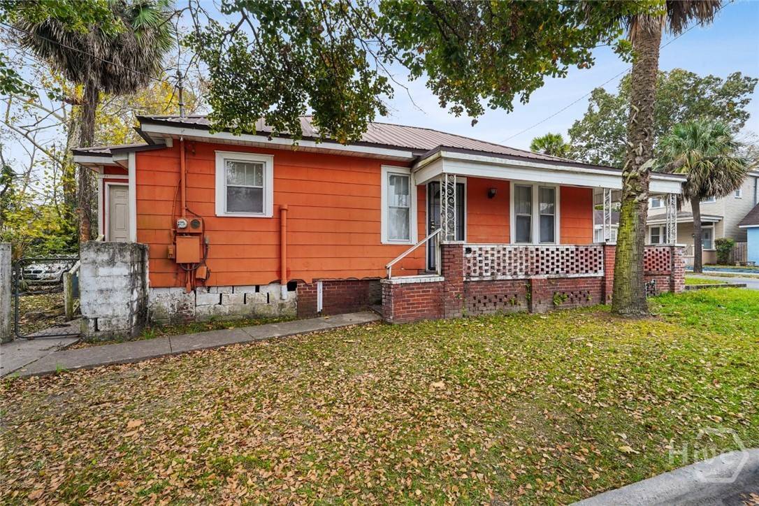 928 W Victory DR, Savannah, GA 31415 — photo 2 of 21