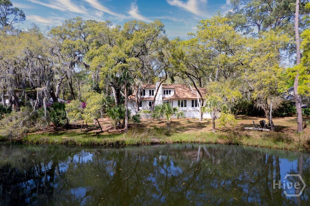 7 Wesley XING, Savannah, GA 31411 — photo 2 of 42