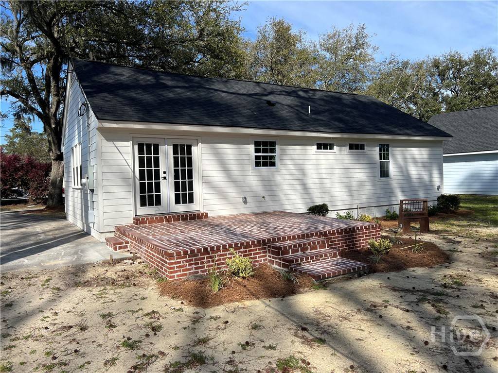 233 E Derenne AVE, Savannah, GA 31405 — photo 15 of 15