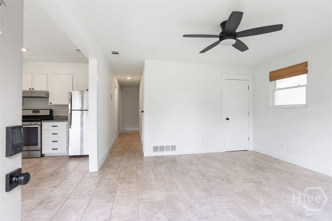 2332 Bona Bella AVE, Savannah, GA 31406 — photo 2 of 27