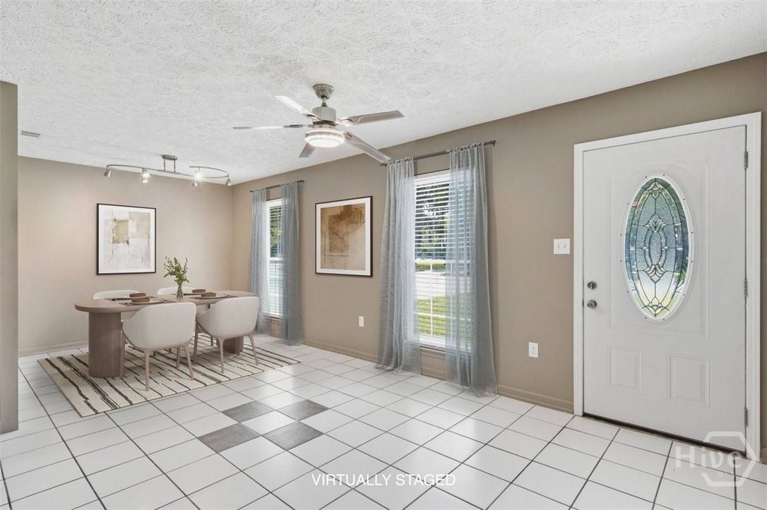601 Leaning Oaks DR, Savannah, GA 31410 — photo 2 of 48