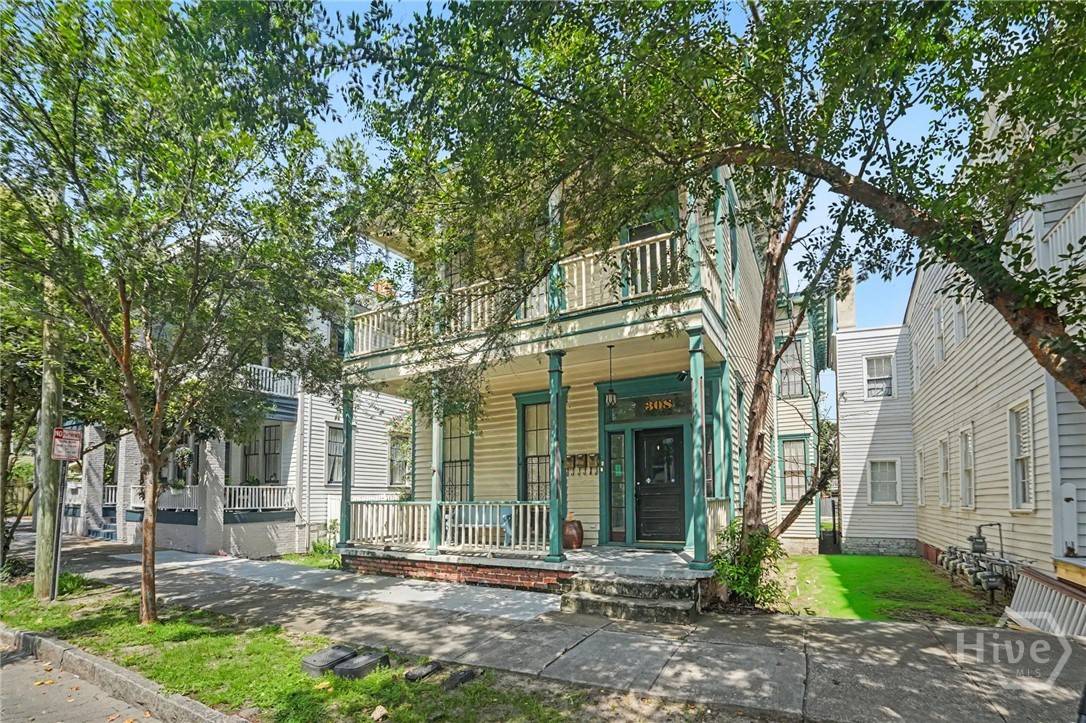 308 E Waldburg ST, Savannah, GA 31401 — photo 2 of 40