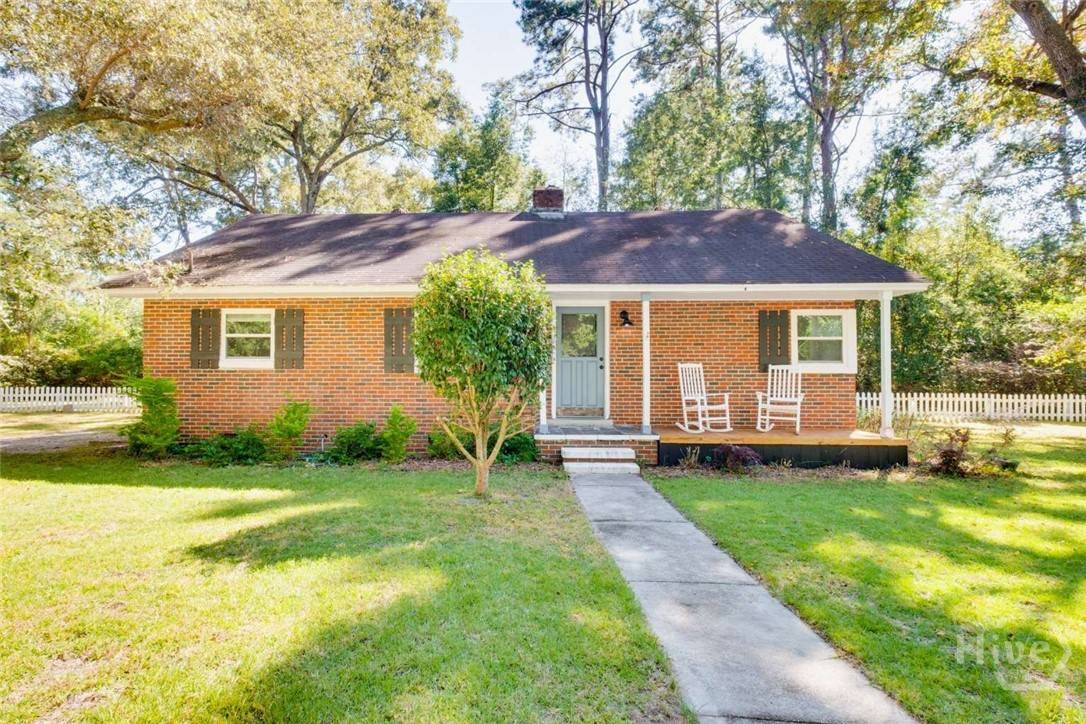 23 Dolan DR, Savannah, GA 31406 — photo 1 of 19