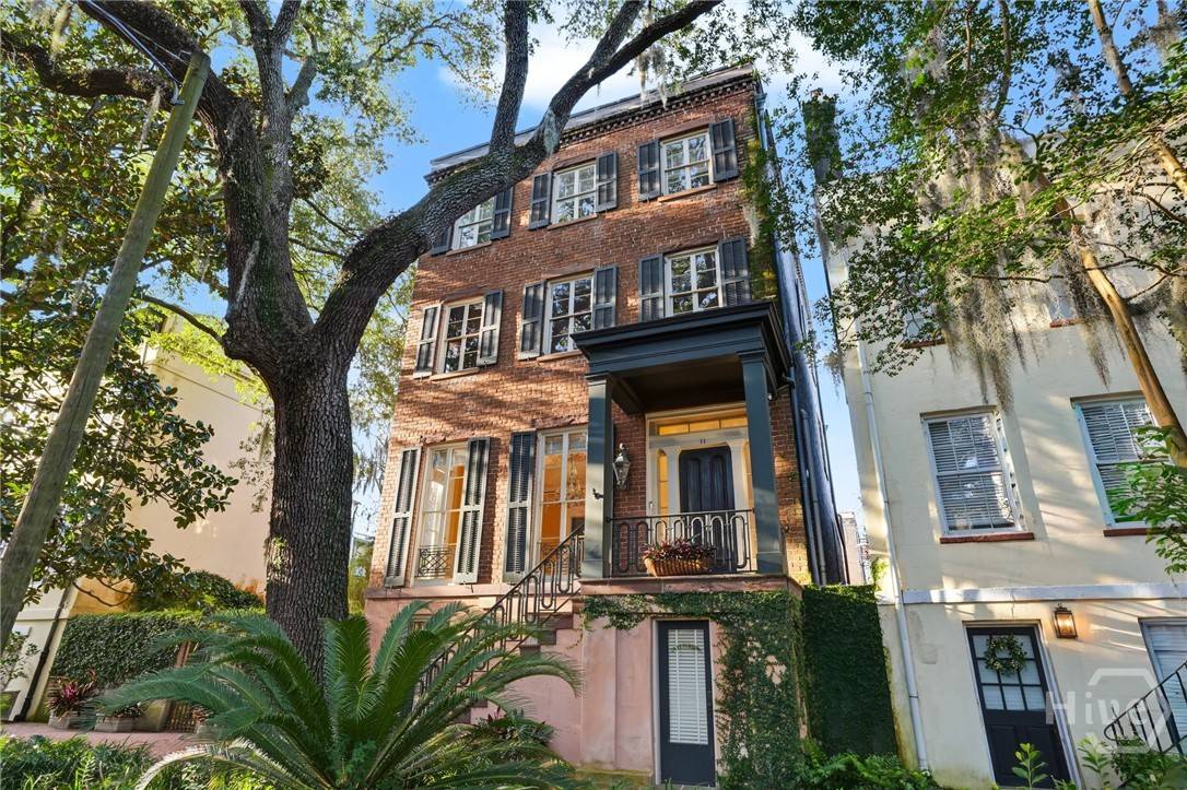 11 W Jones ST, Savannah, GA 31401 — photo 1 of 60